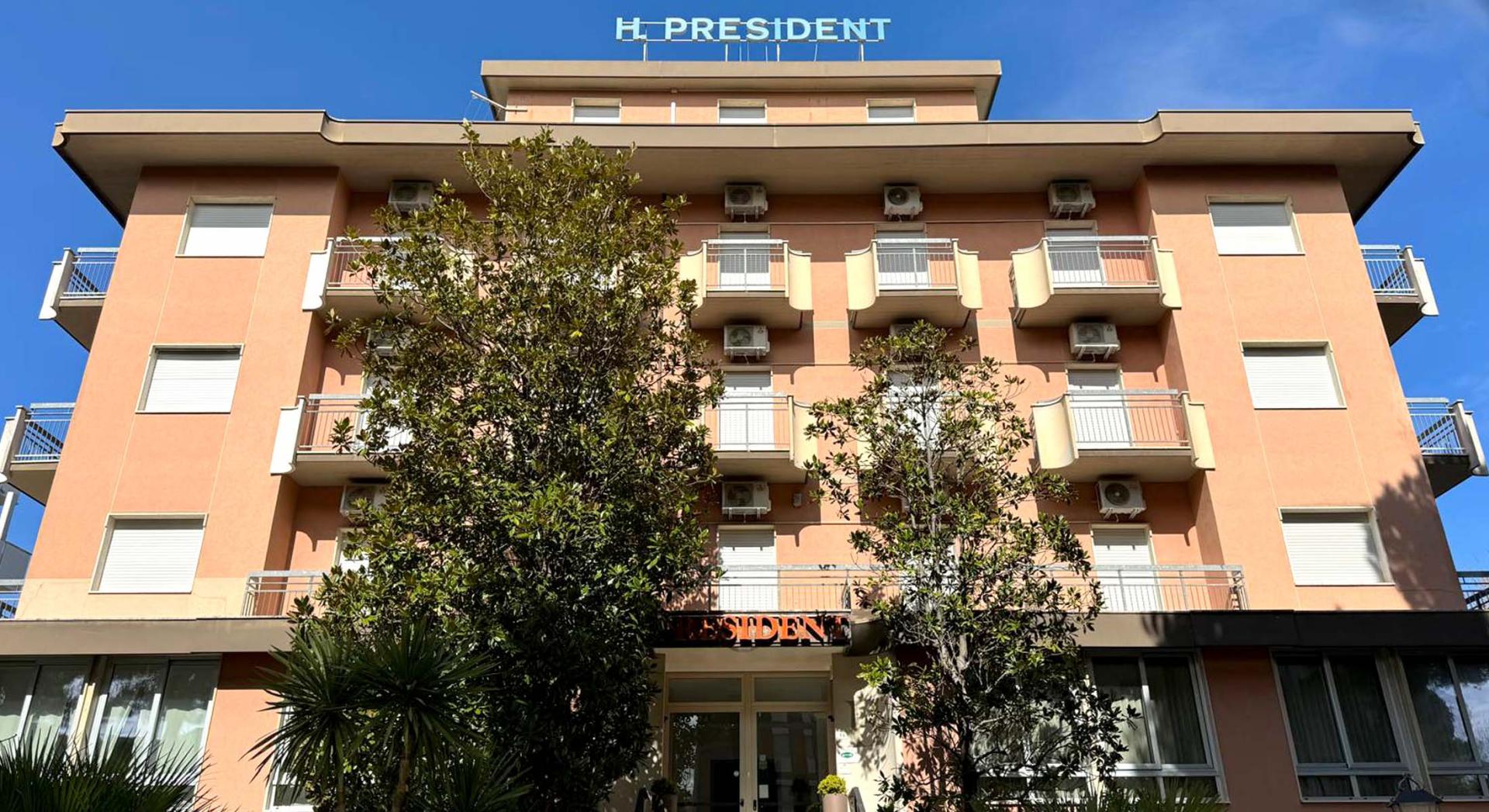 President image 0