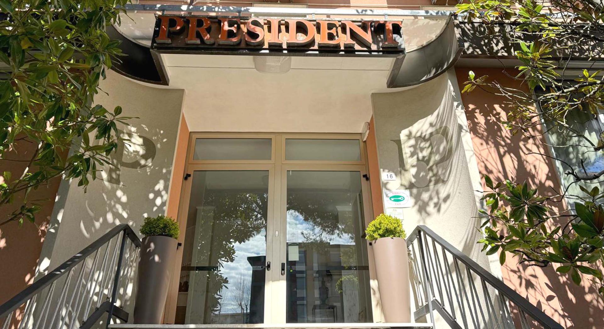 President foto 17