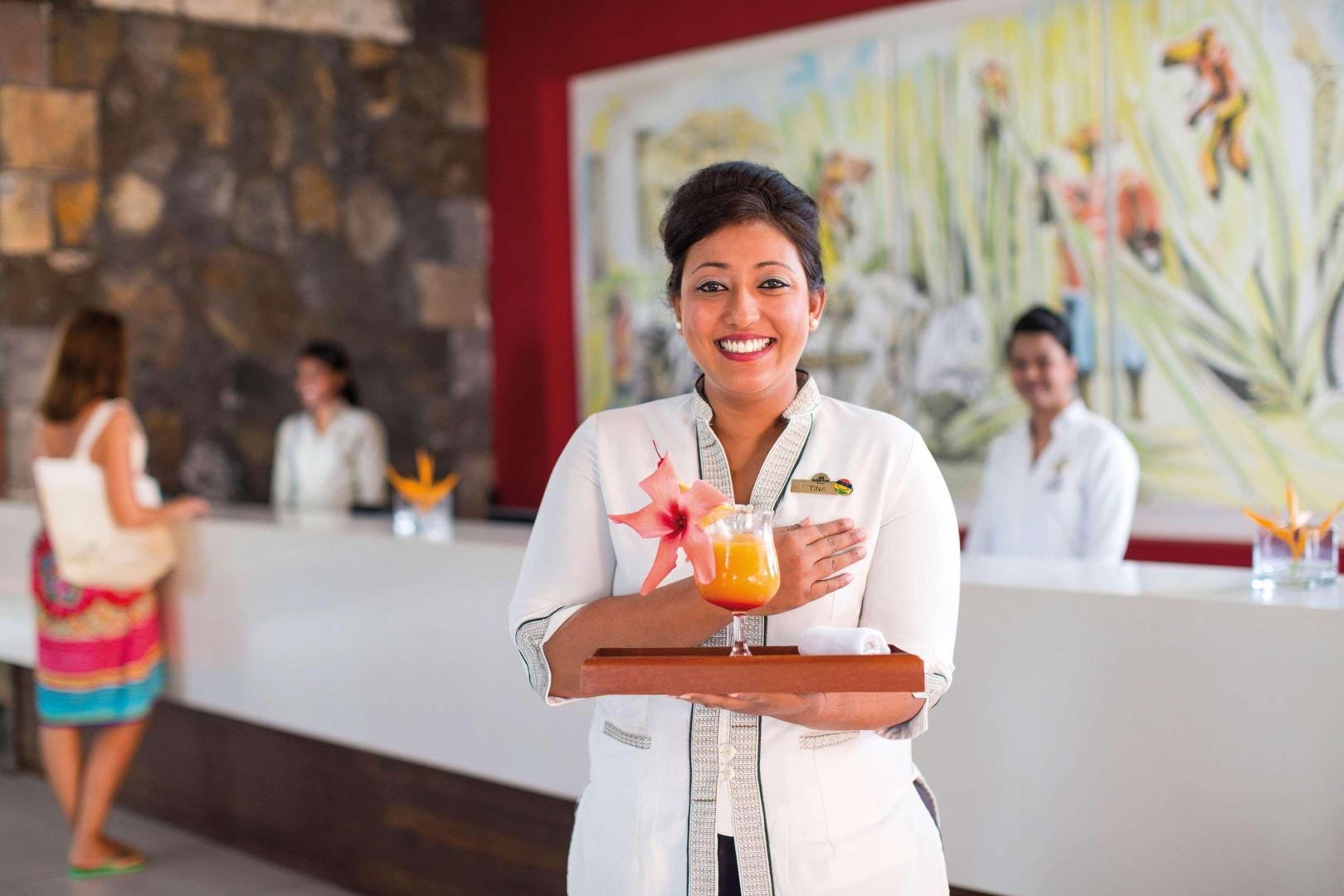 Crystals Beach Resort Belle Mare, a member of Radisson Individuals foto 14