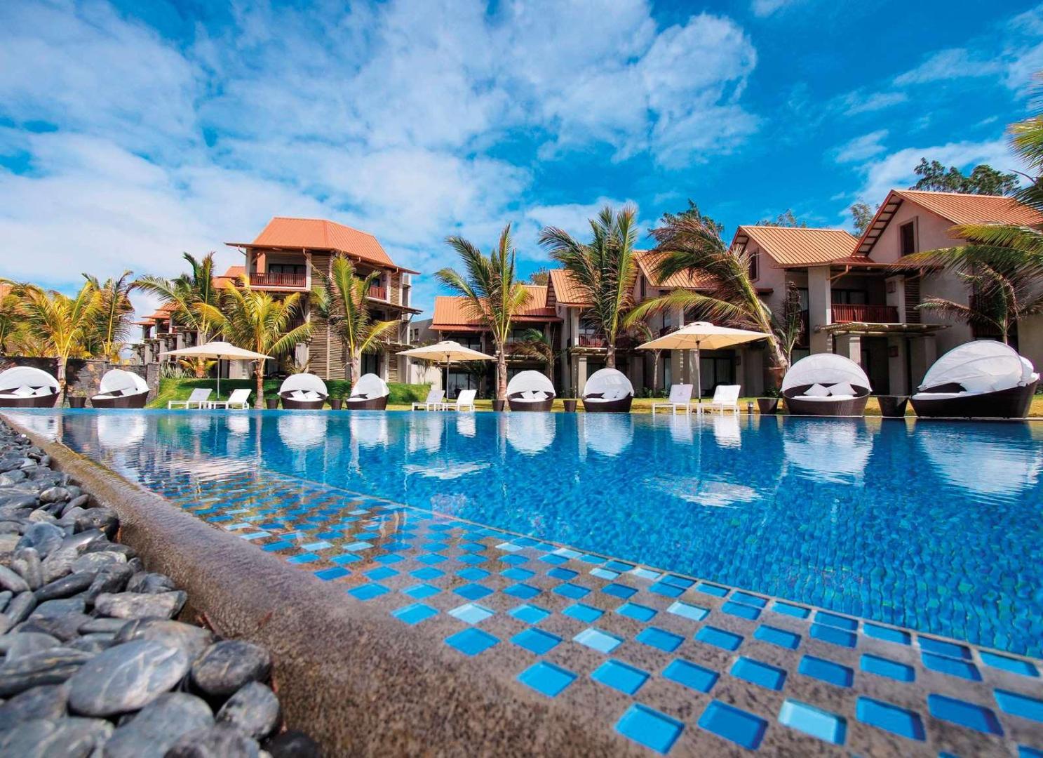 Crystals Beach Resort Belle Mare, a member of Radisson Individuals foto 21