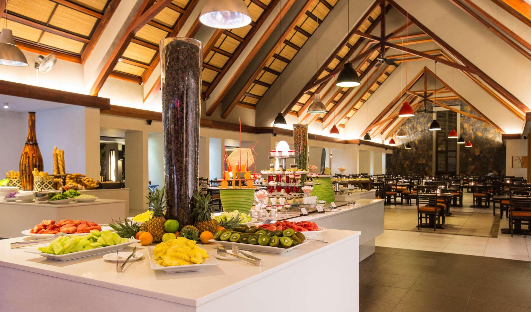Crystals Beach Resort Belle Mare, a member of Radisson Individuals foto 23