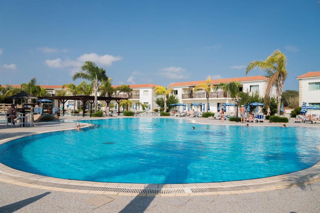 Tsokkos Paradise Village image 0