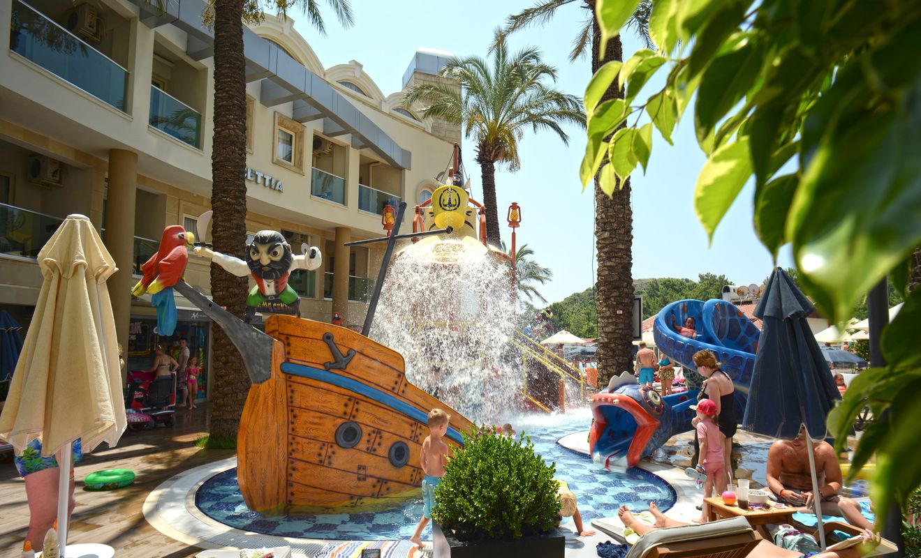 Grand Cettia Hotel foto 18