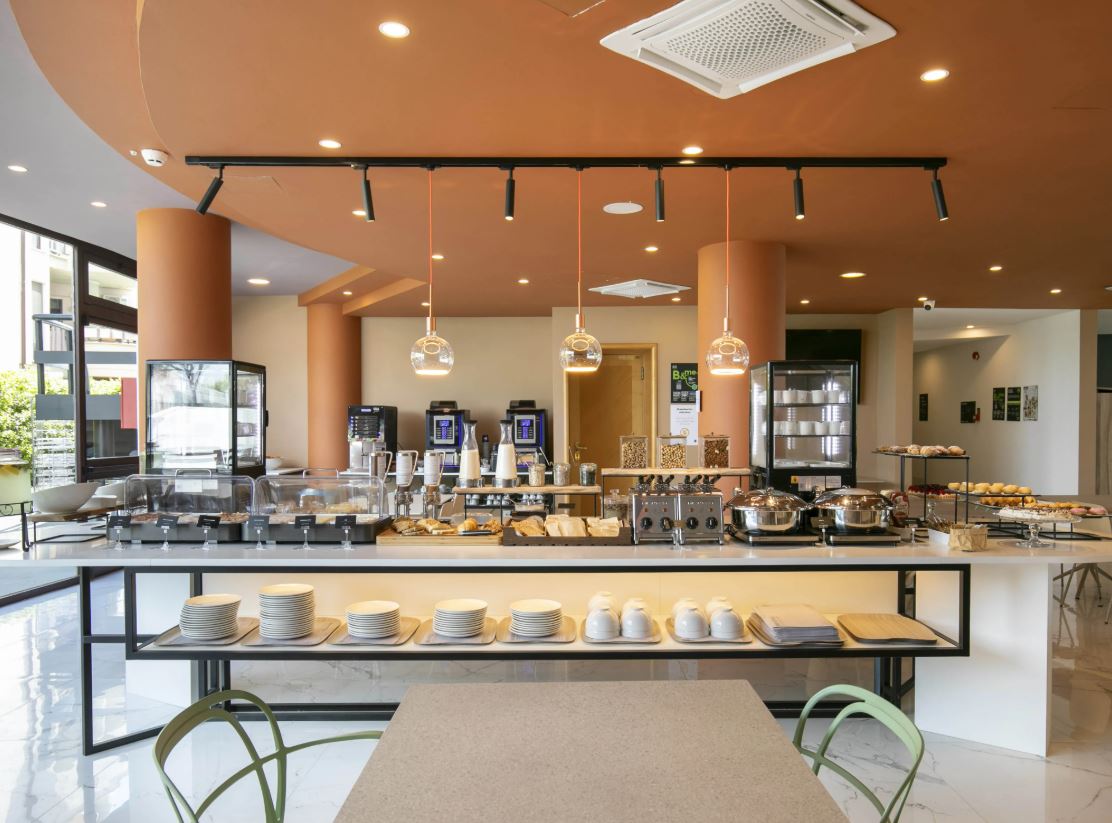 B&B HOTEL Latina image 2