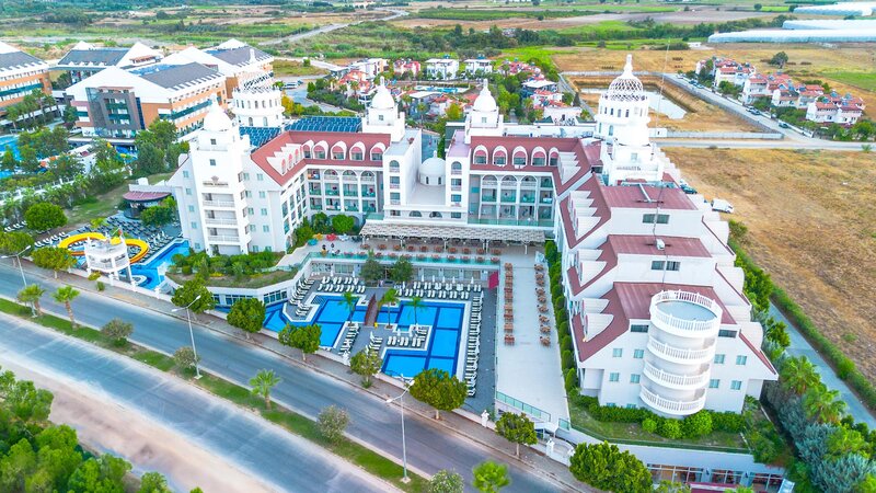 Side Crown Serenity image 0