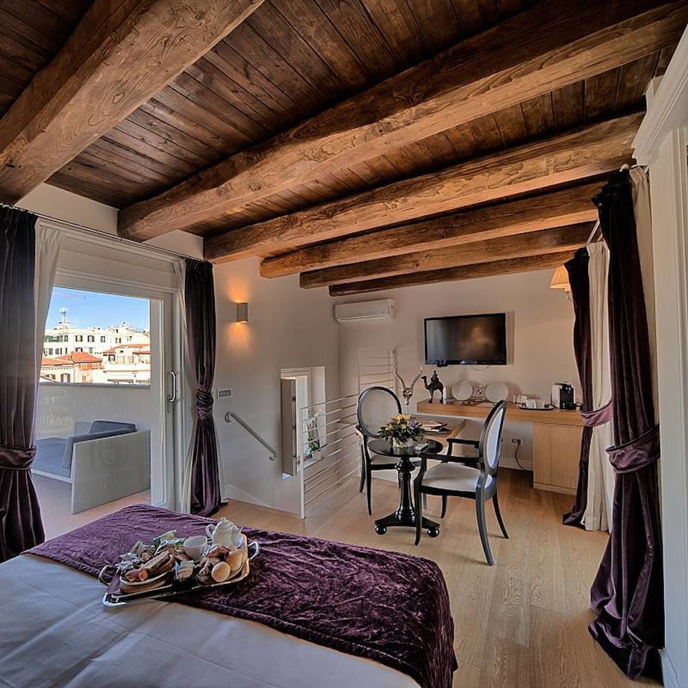 Trevi Palace Luxury Inn foto 31