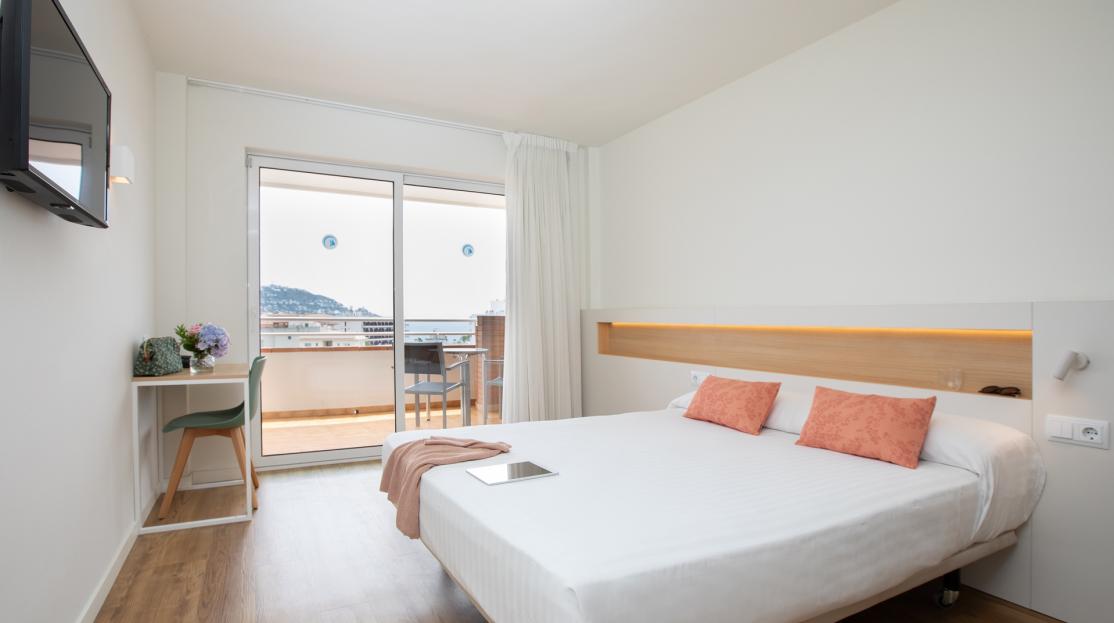 Prestige Sant Marc image 1