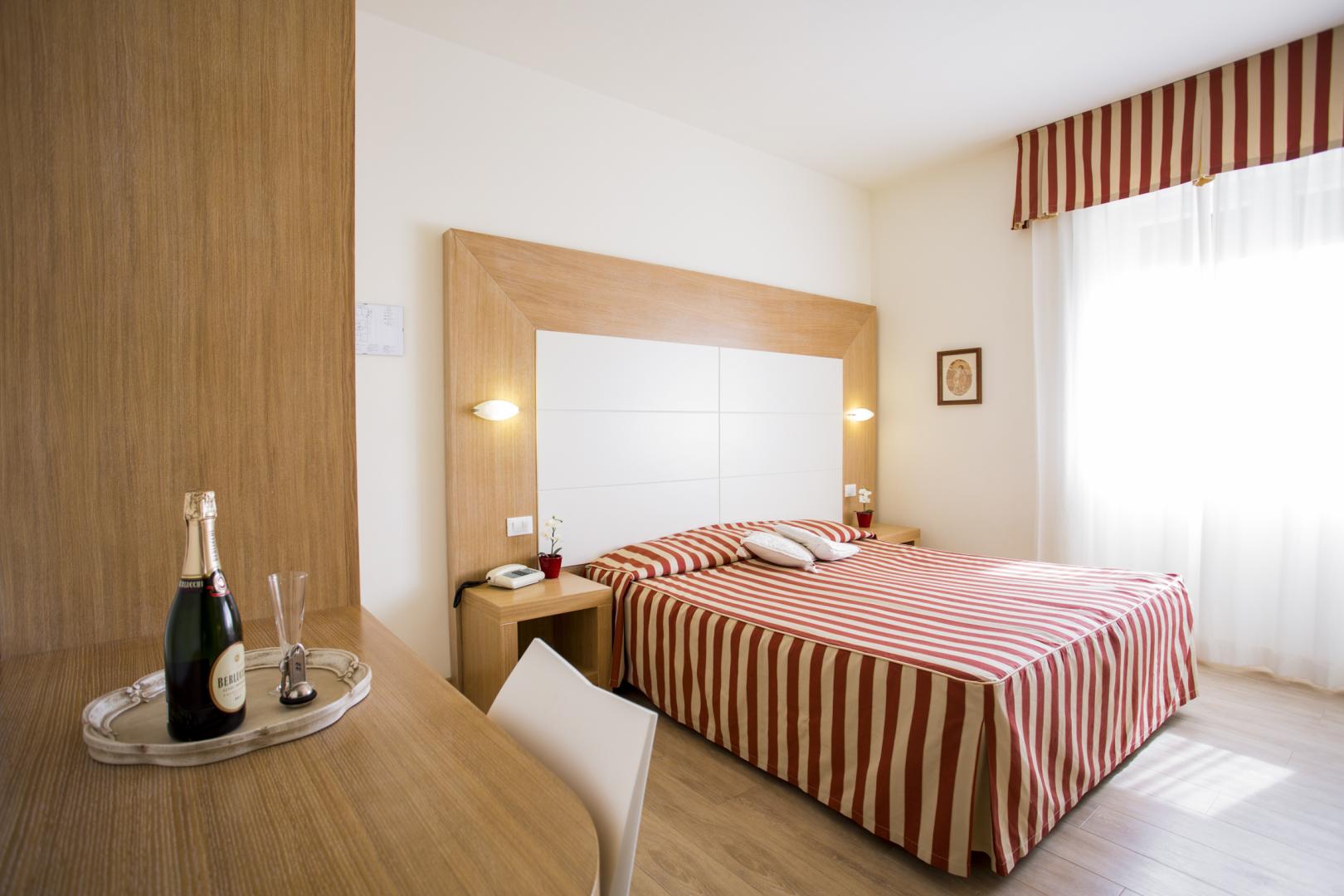 Sylvia image 1