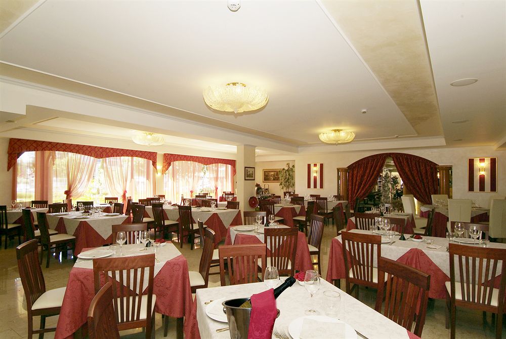 Fashion Hotel image 1