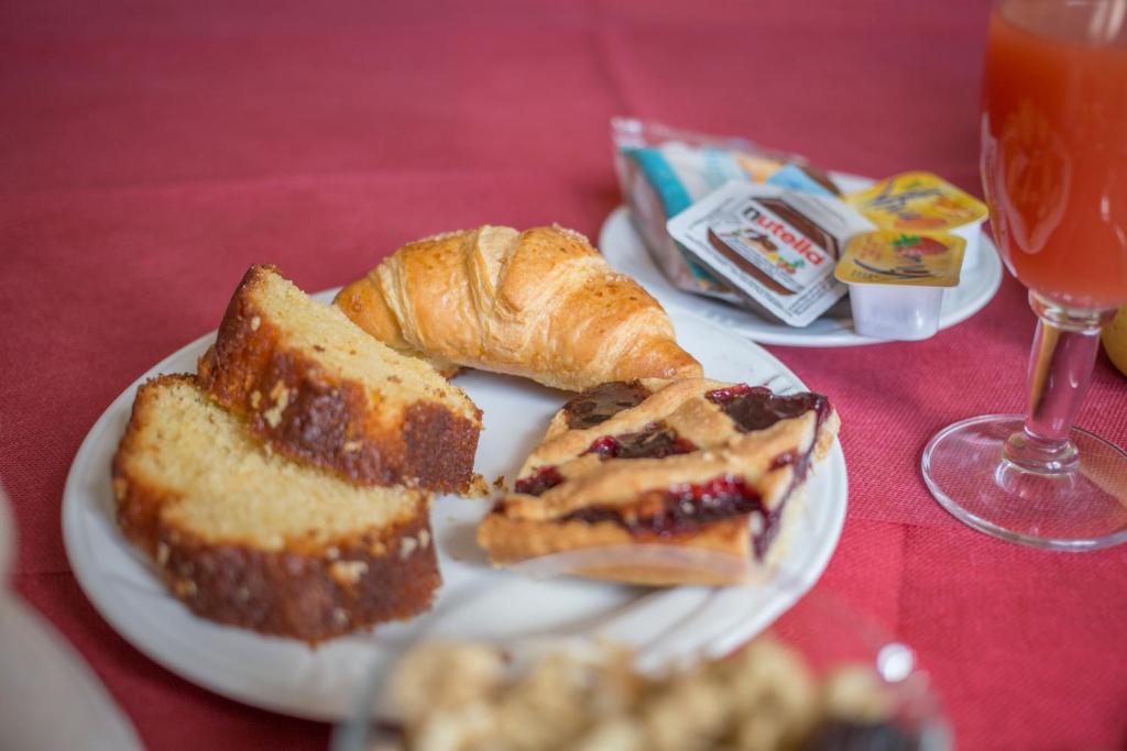 Ontbijtbuffet — Hotel Gorropu