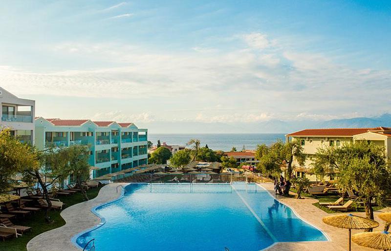 Robolla Beach Apart Hotel