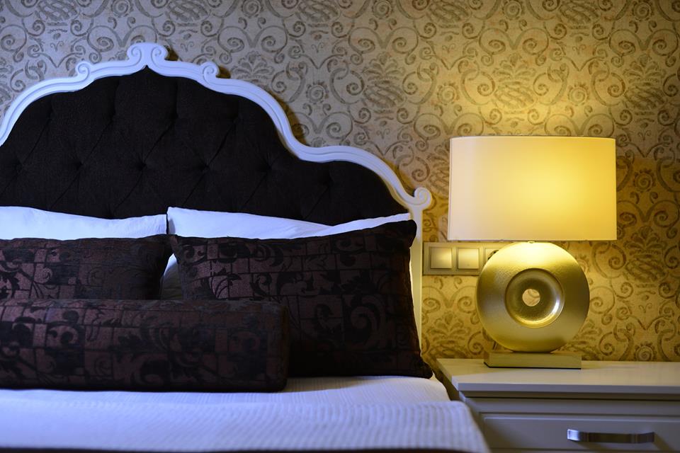 Han Deluxe Hotel & Suites image 1