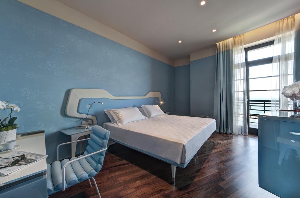 JR Hotels Bari Grande Albergo delle Nazioni foto 6