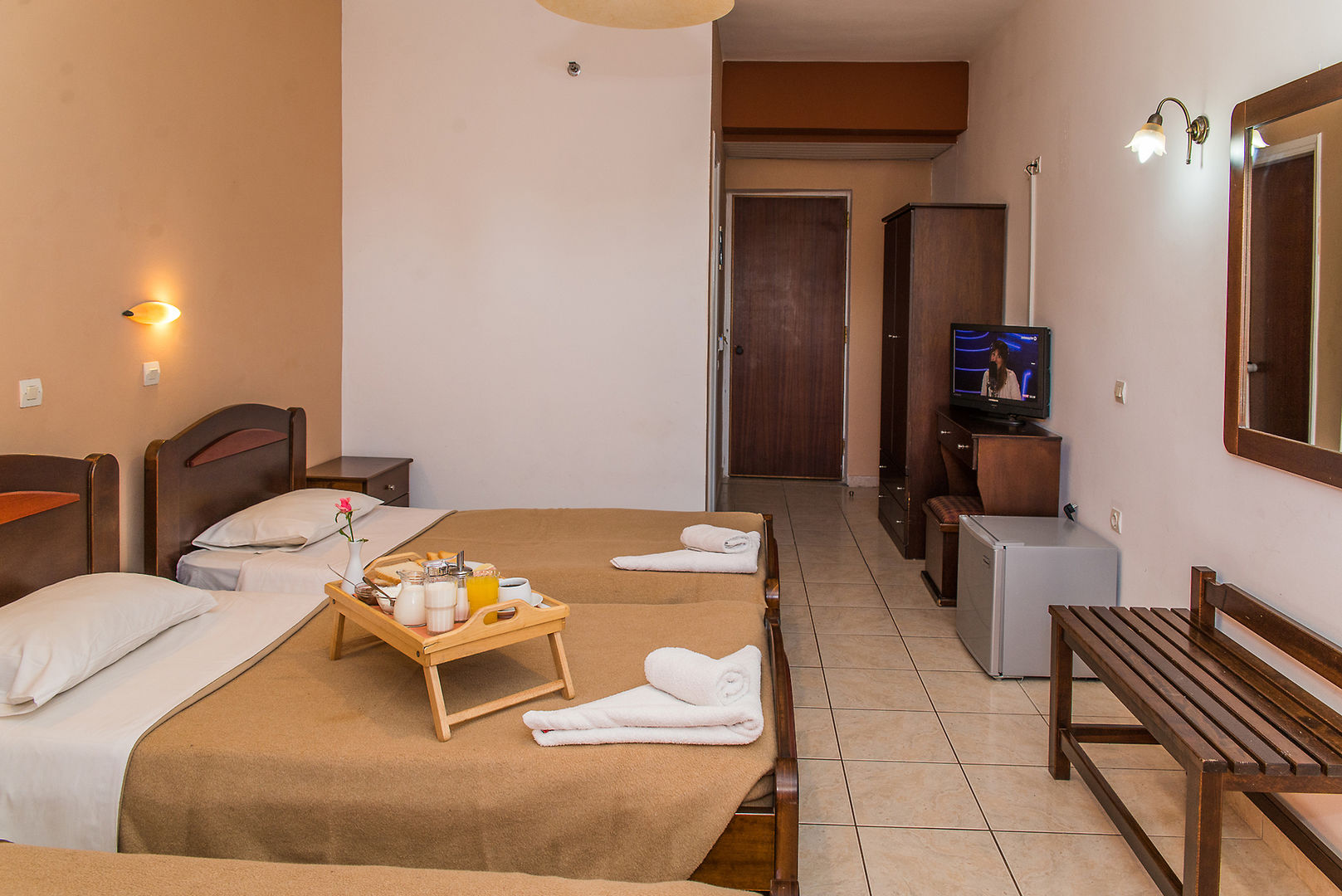 Hotel Perkes Complex image 1