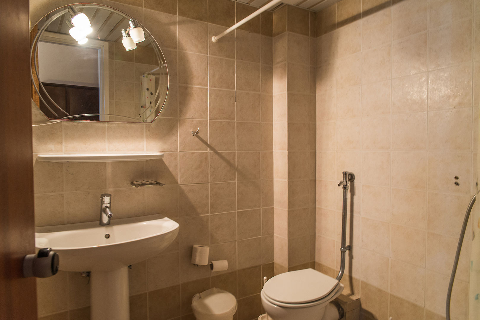 Hotel Perkes Complex image 2