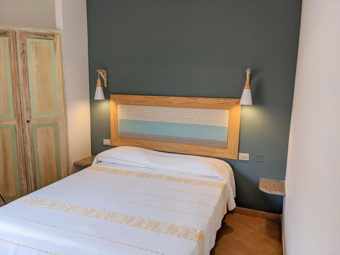 Kamer met tweepersoonsbed — Aparthotel Lu Nibareddu