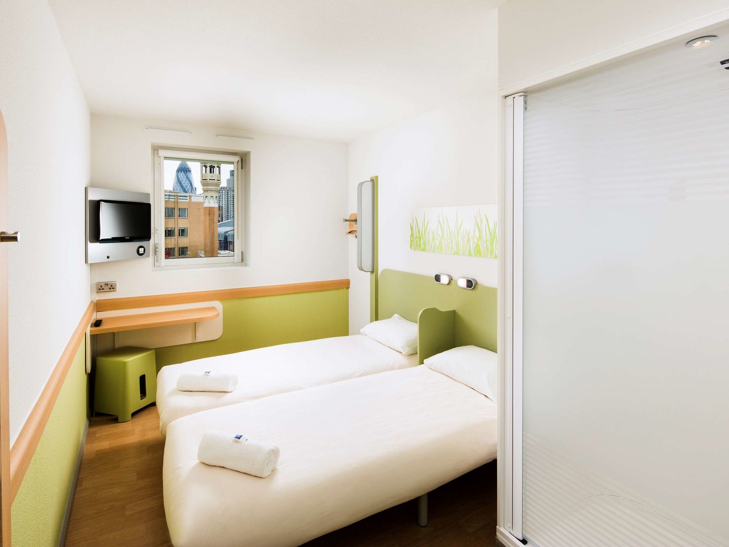 ibis budget London Whitechapel - Brick Lane image 1