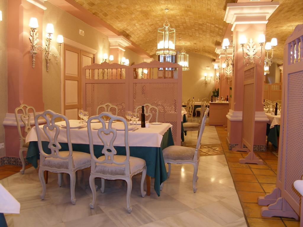 Hotel Santo Domingo Lucena image 1
