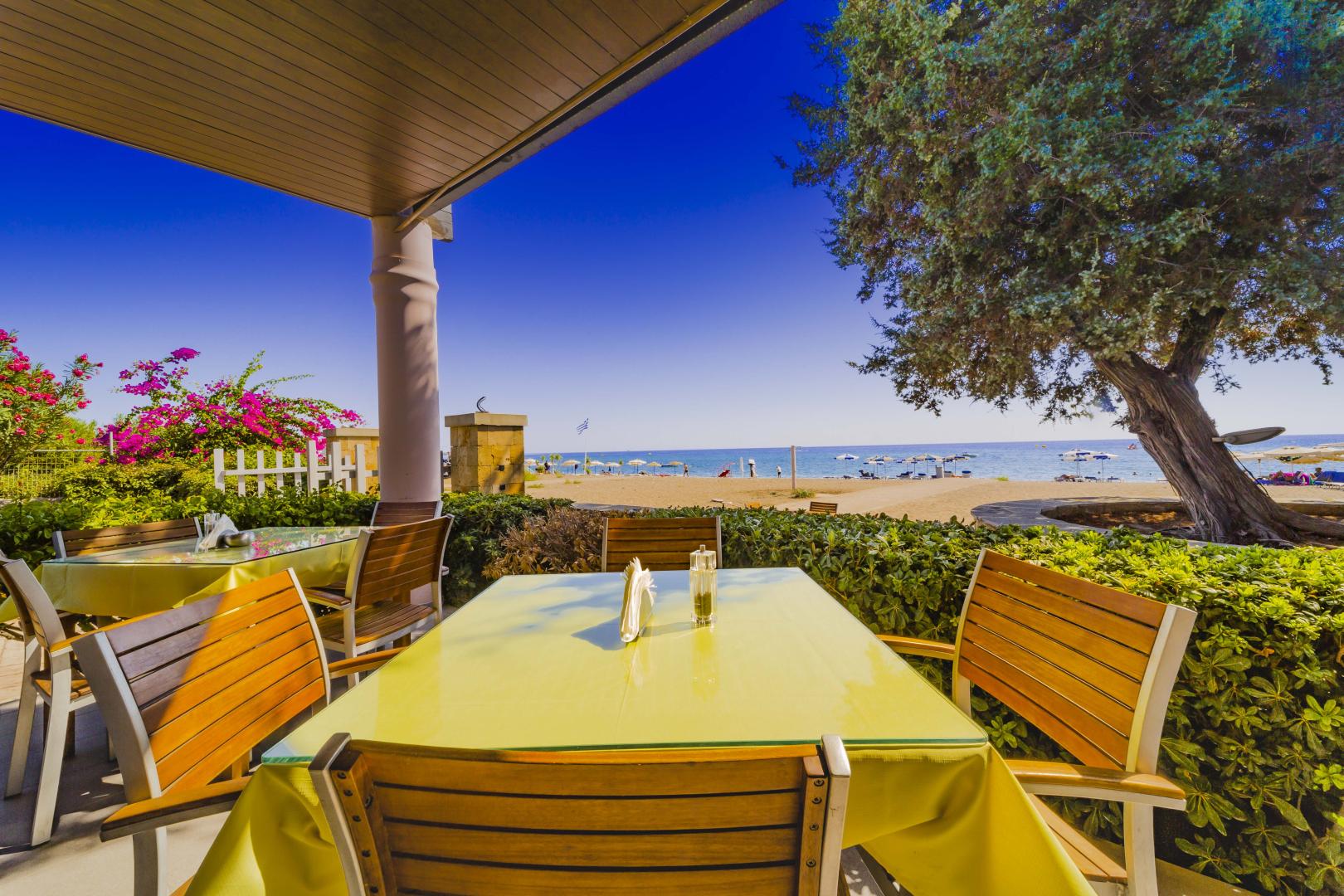 Amaryllis Beach Front Hotel foto 19