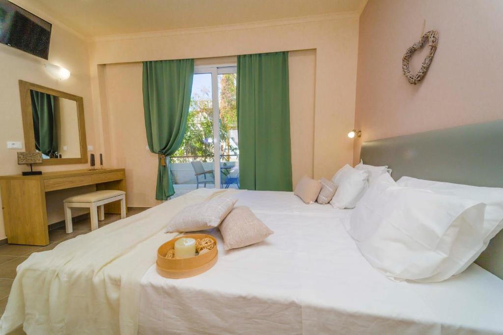 Amaryllis Beach Front Hotel foto 18