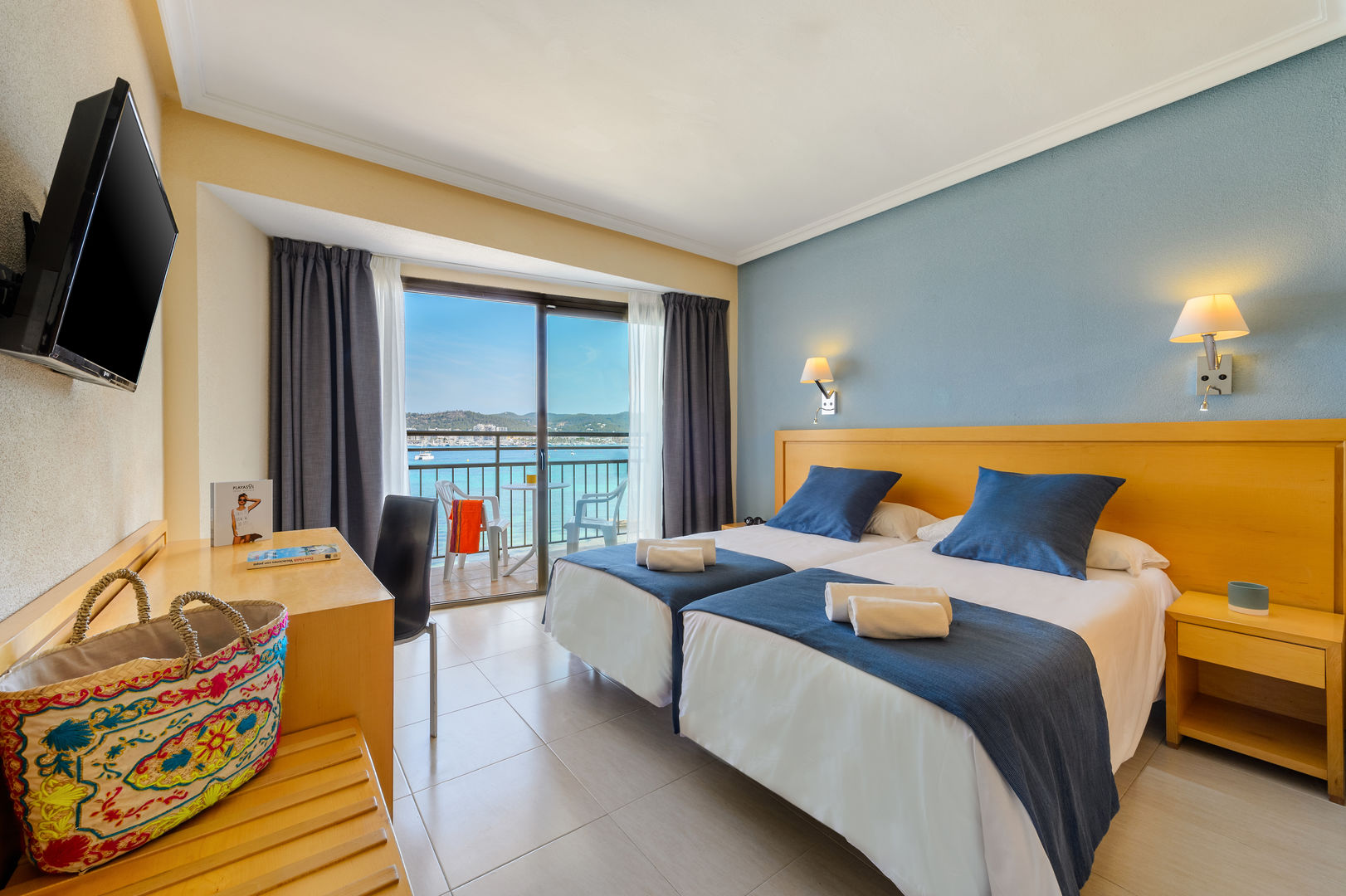 Hotel Vibra S'Estanyol image 1