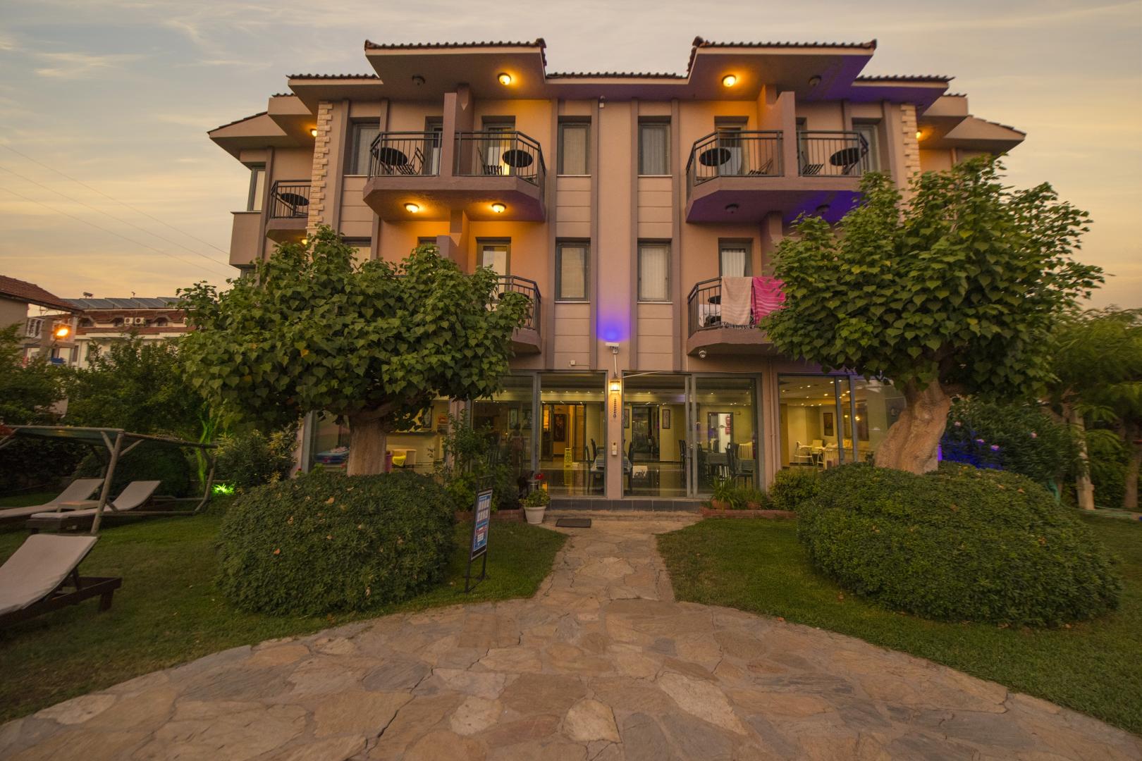 Golden Moon Hotel foto 14