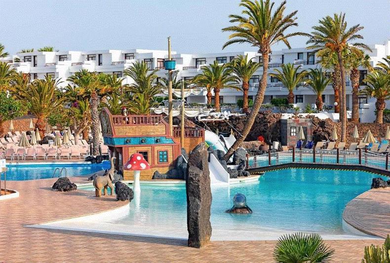 H10 Suites Lanzarote Gardens in Costa Teguise - foto 2