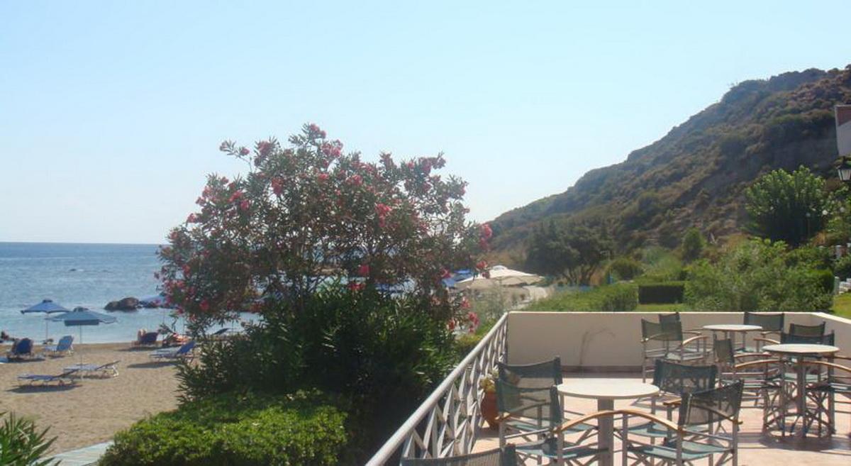 Elpida Beach Studios foto 10