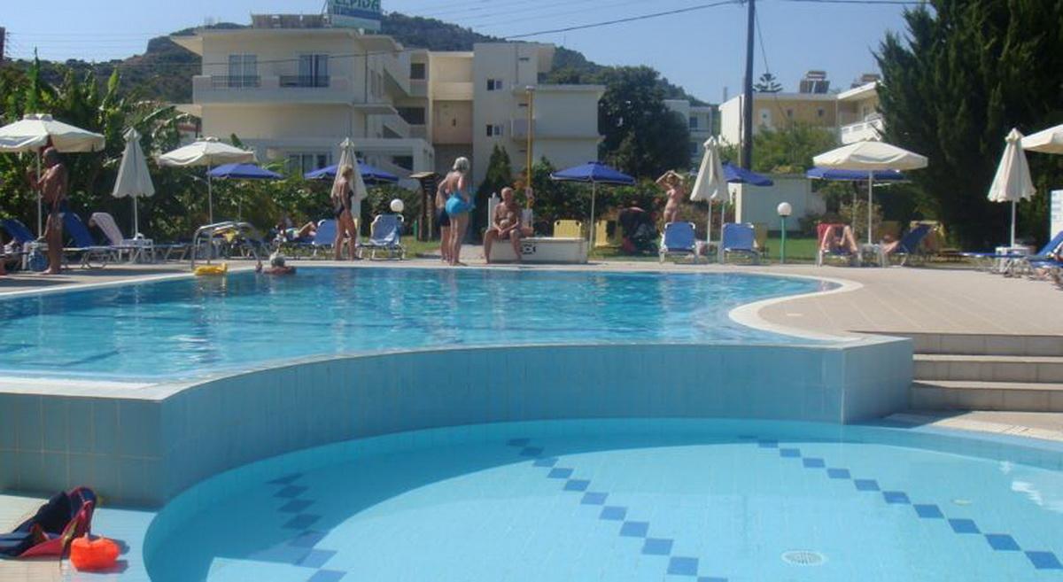 Elpida Beach Studios foto 11