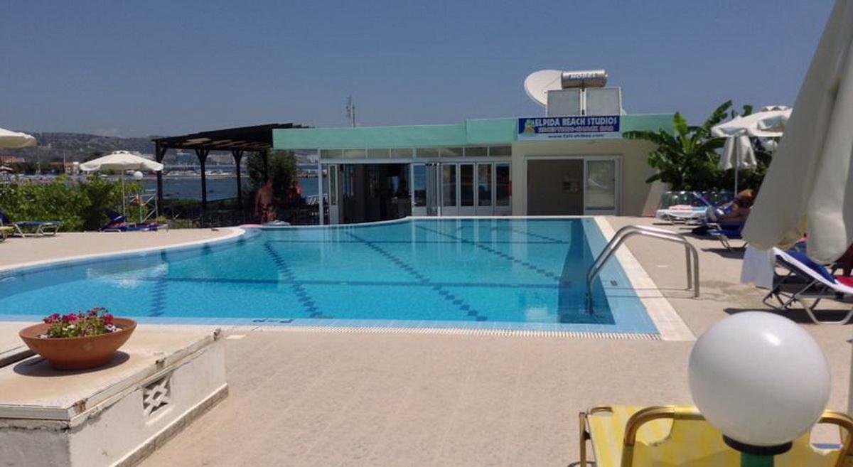Elpida Beach Studios foto 13