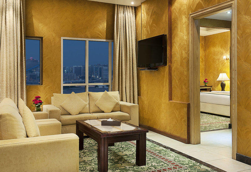 Golden Tulip Media Hotel foto 11