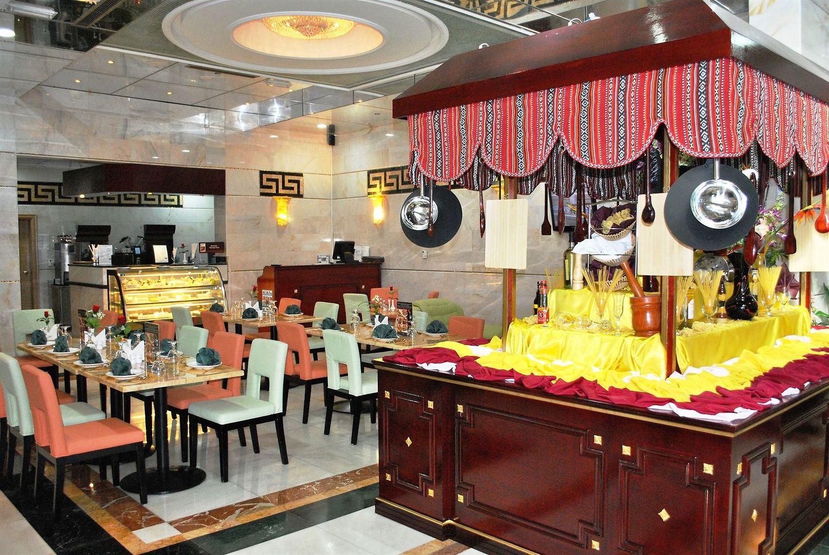 Golden Tulip Media Hotel foto 6