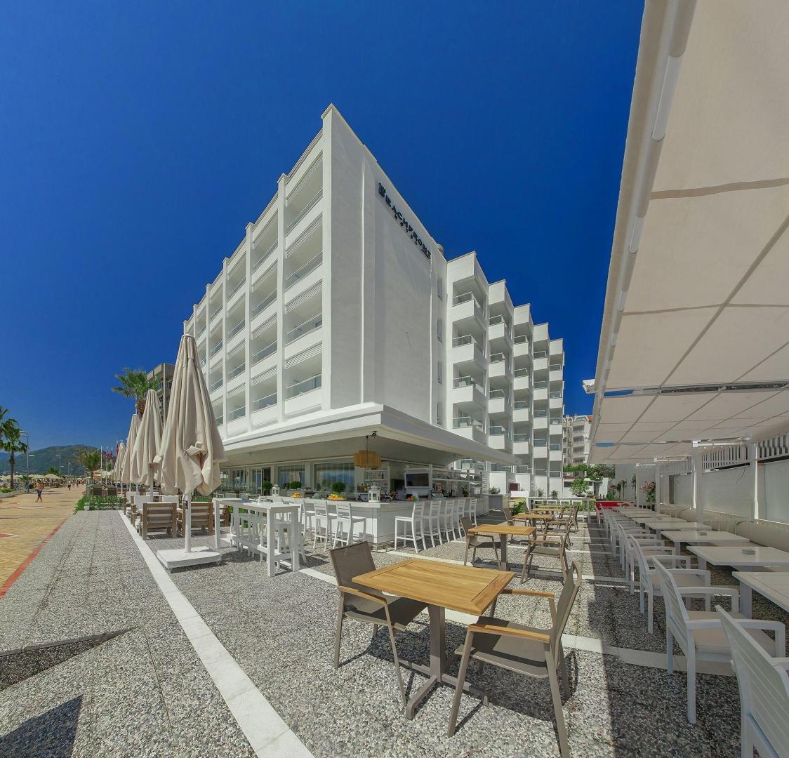 The Beachfront Hotel foto 30