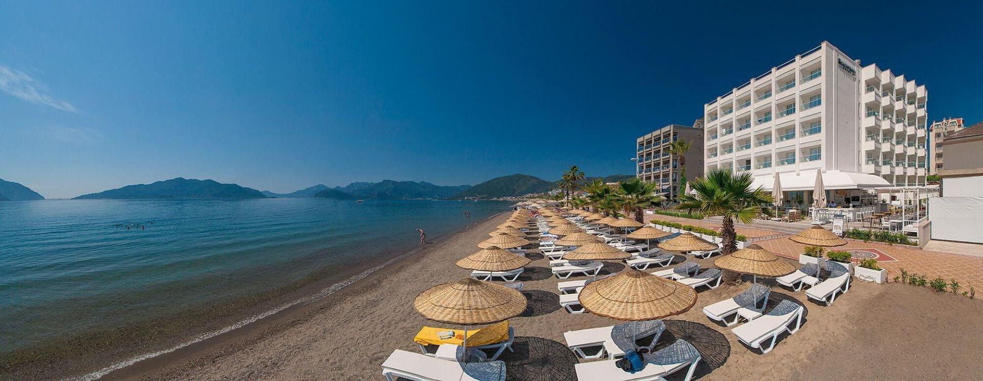 The Beachfront Hotel foto 11
