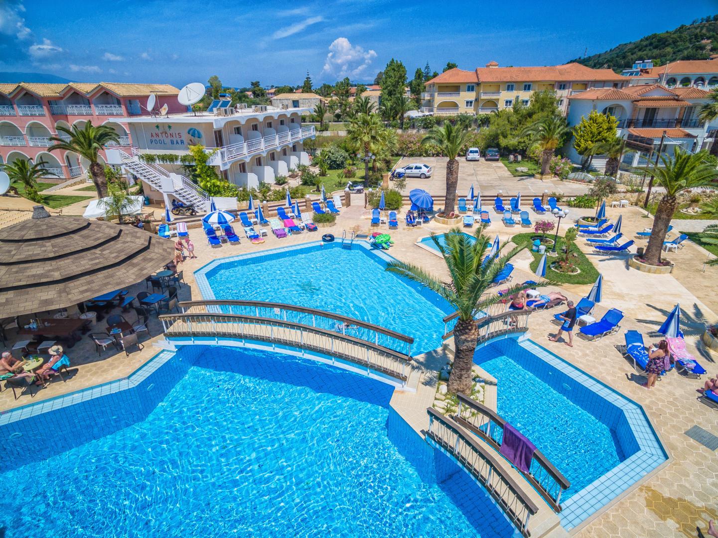 Antonis Apartments & Pool Bar foto 21