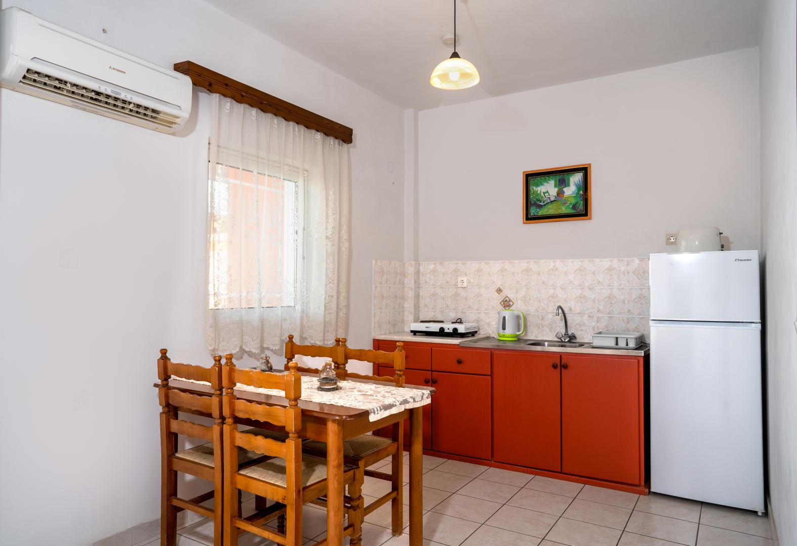 Antonis Apartments & Pool Bar foto 8