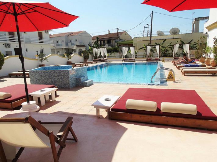 Oasis Beach Club foto 4
