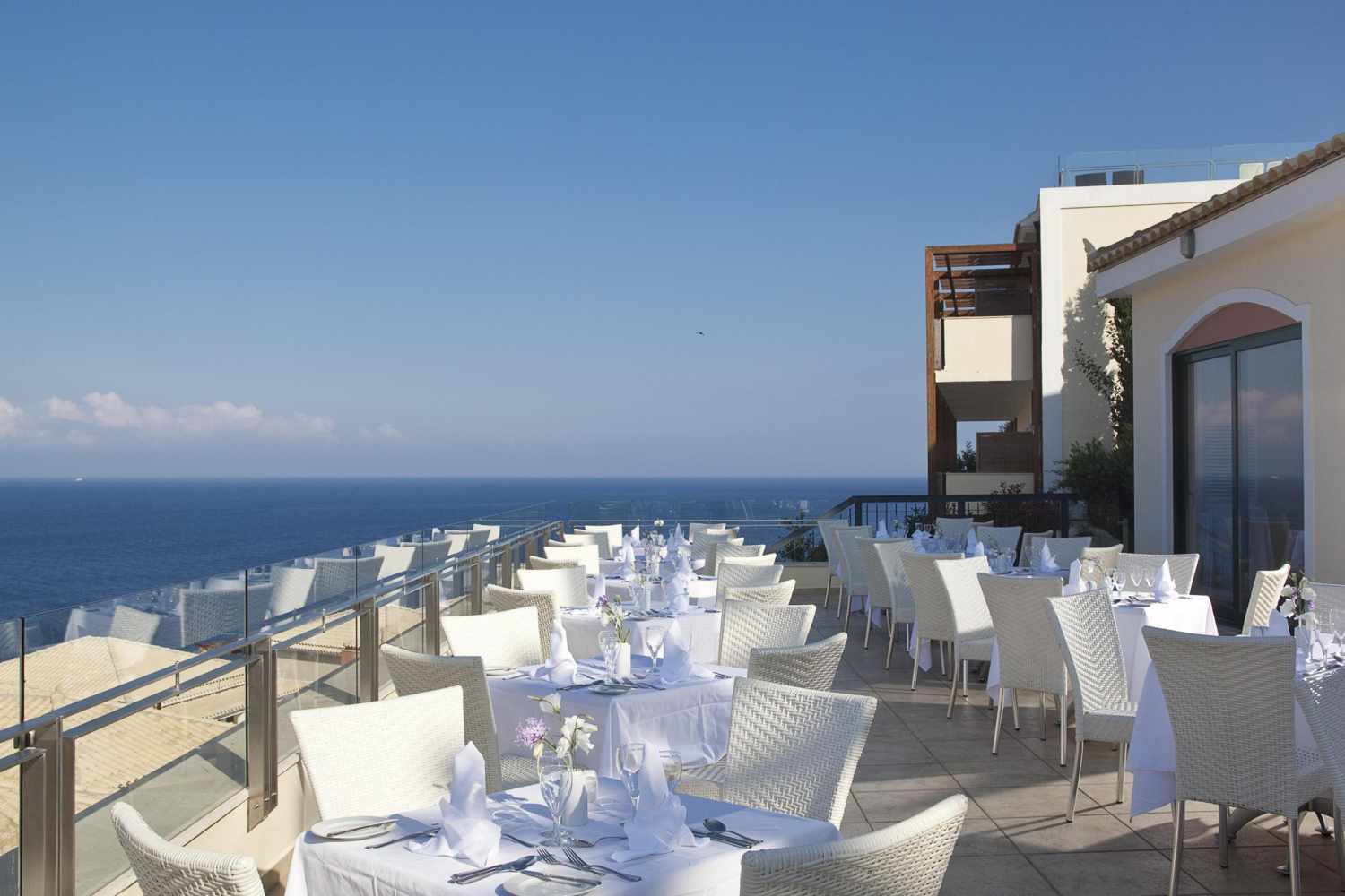 Louis Apostolata Island Resort