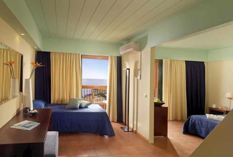 Louis Apostolata Island Resort foto 42