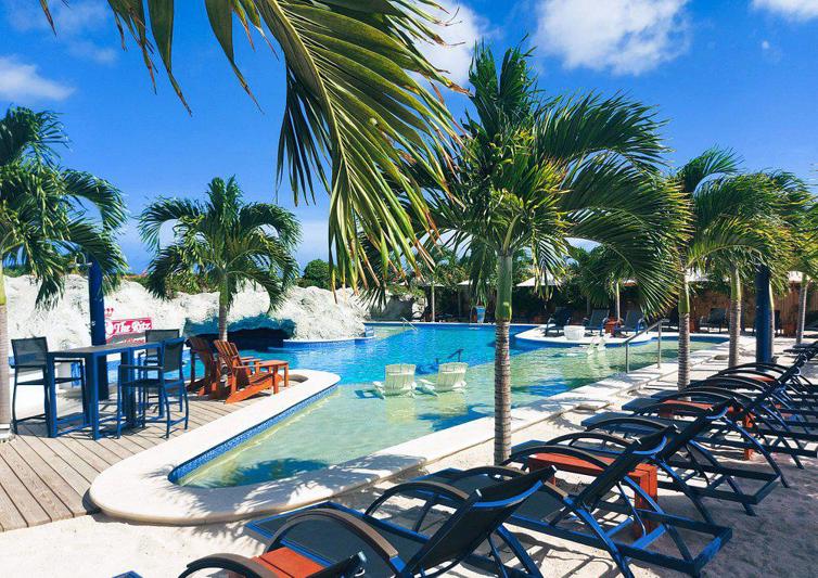 The Ritz Village Hotel in Willemstad - foto 3