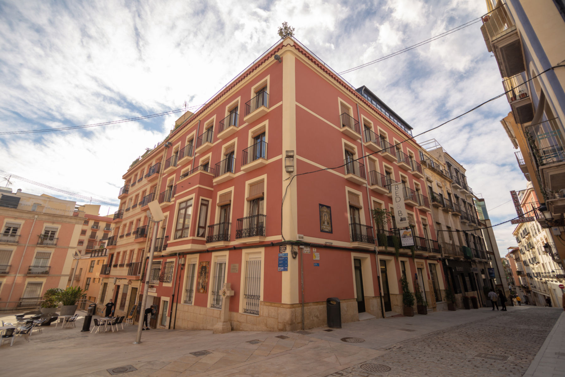 La Milagrosa image 2