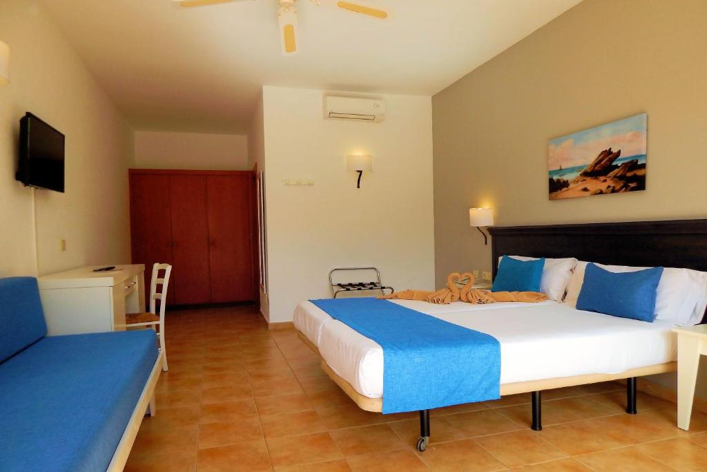 SBH Hotel Royal Mónica image 2