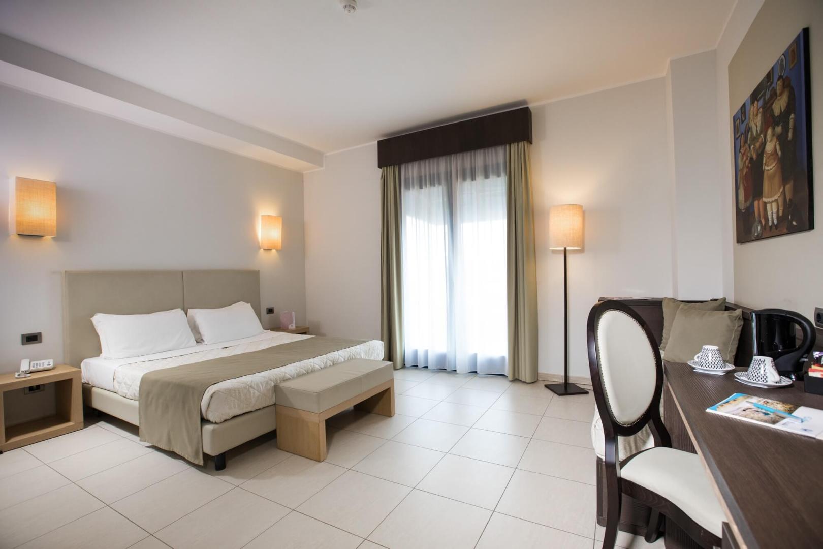 Lu Hotel image 1