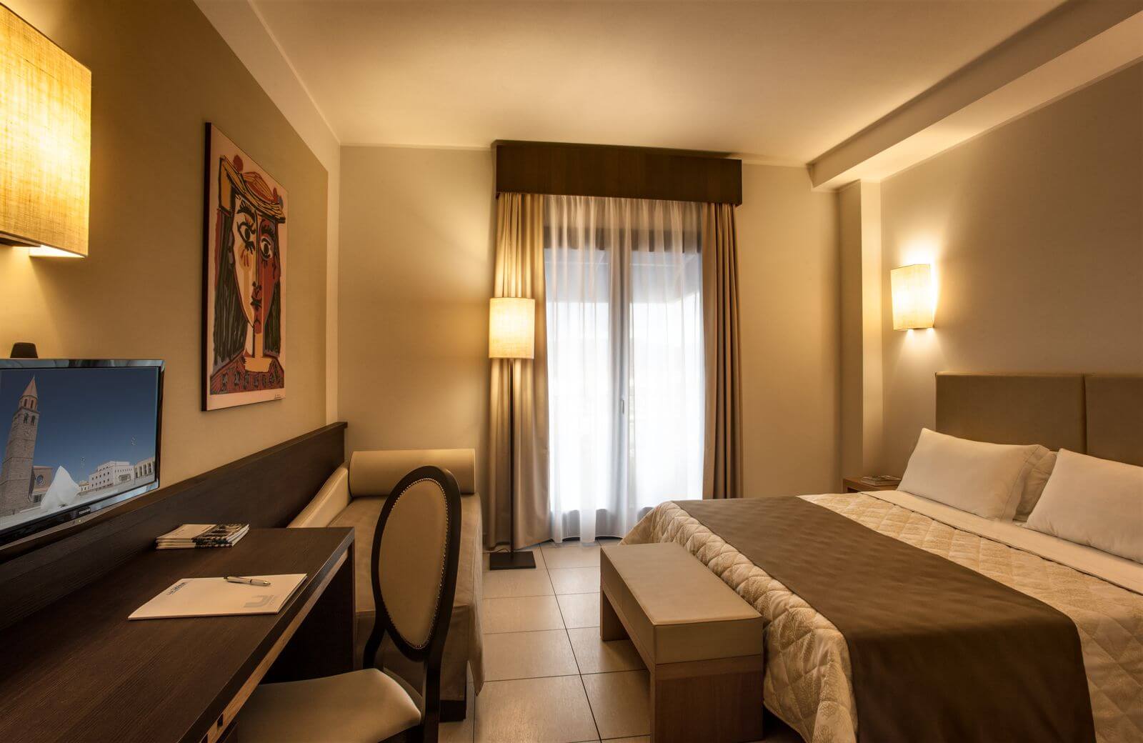 Suite met zithoek — Lu Hotel