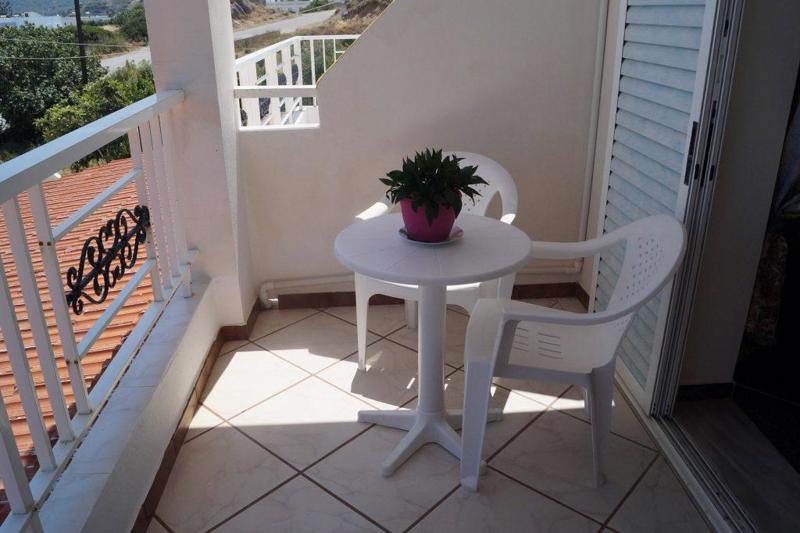 Eleni Hotel in Kefalos - foto 2