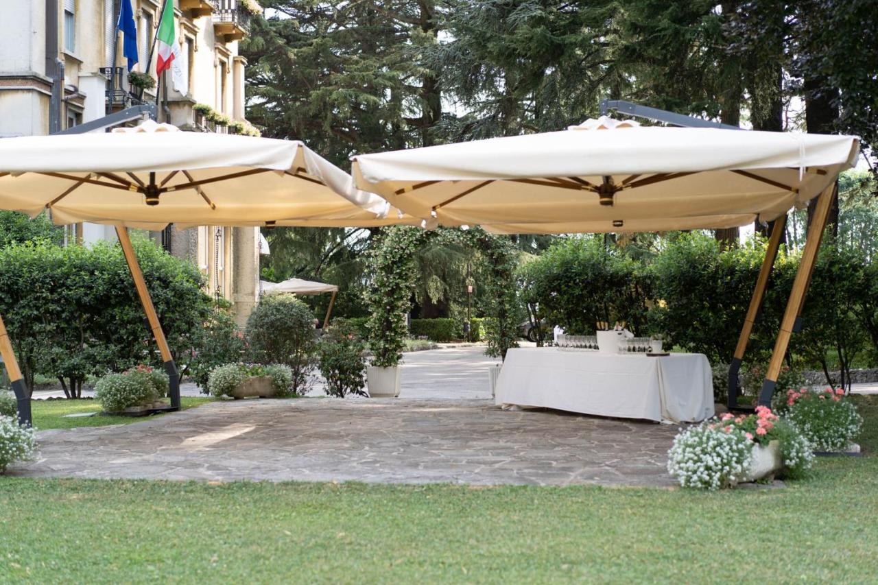 Palace Grand Hotel image 3