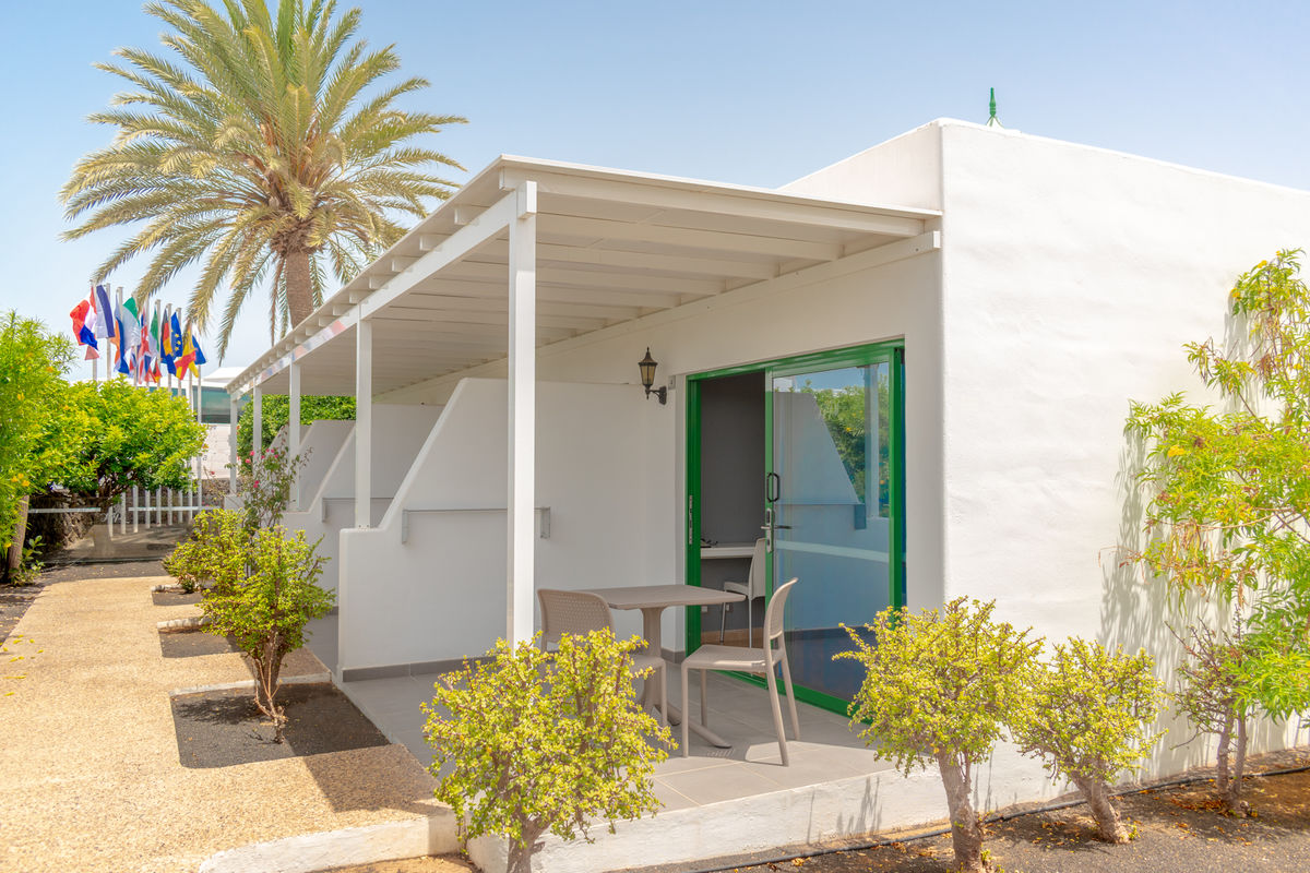 Hyde Park Lane image 1