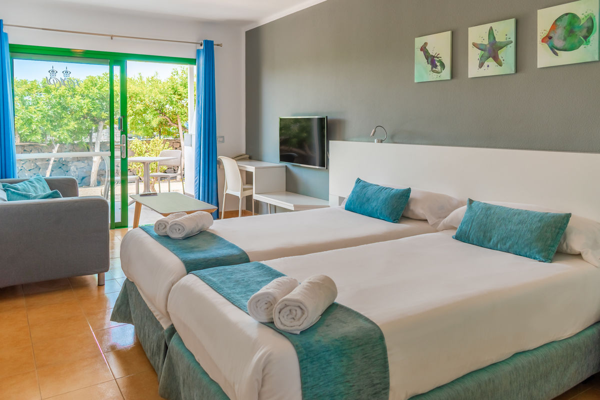 Hyde Park Lane image 2