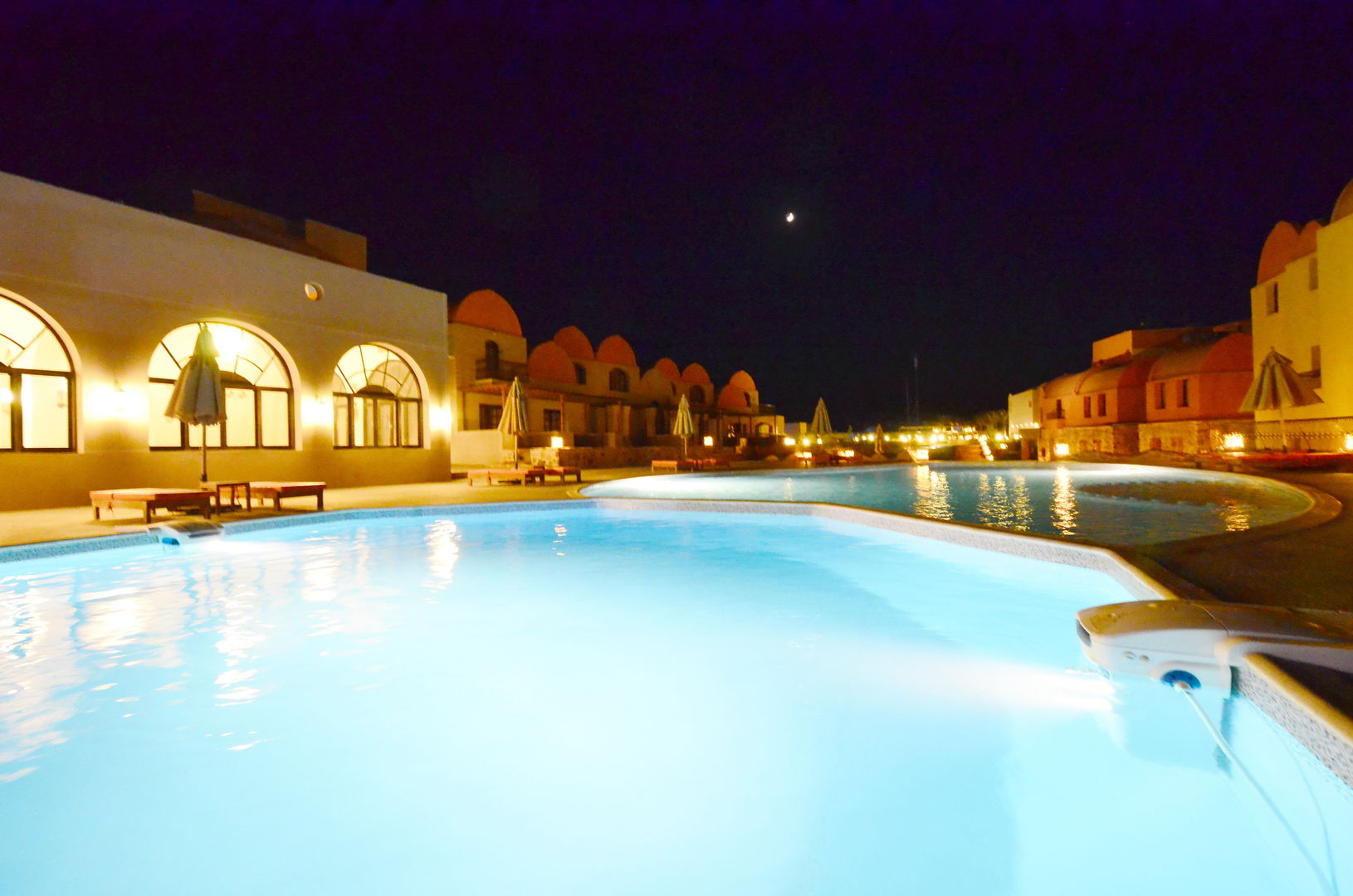 Rohanou Beach Resort & Ecolodge image 0