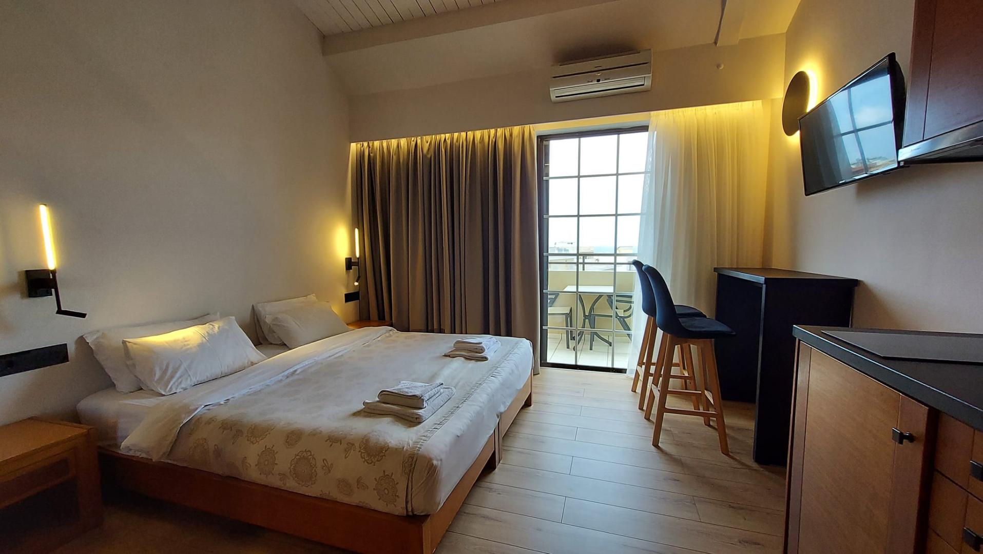 Kamer met tweepersoonsbed — Elina Hotel Apartments